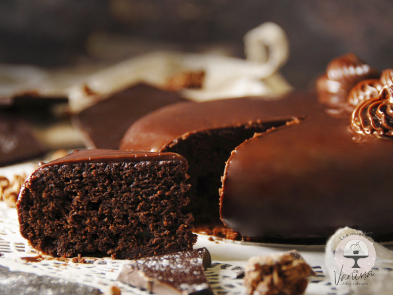 Moelleux au chocolat avec glaçage de Vaness : Recette de Moelleux